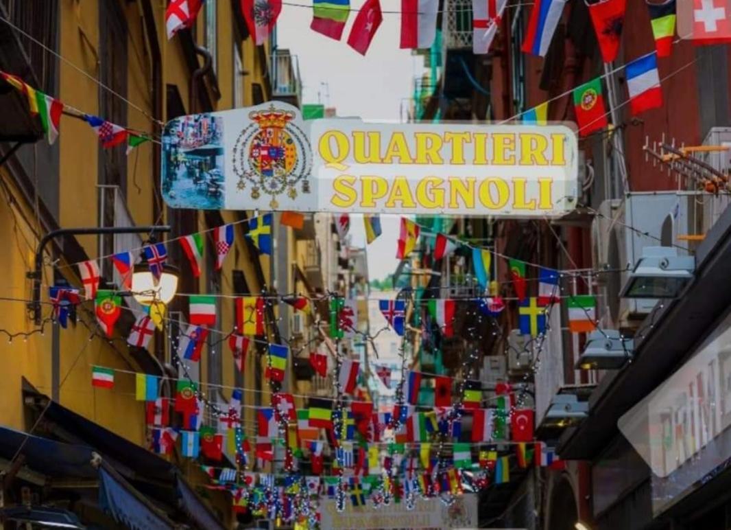 Risvegli Partenopei House Napoli Esterno foto